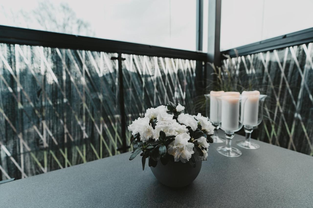 Oeoe Street Luxury Apartment With Terrace Тарту Екстер'єр фото