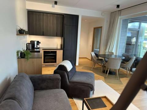 Oeoe Street Luxury Apartment With Terrace Тарту Екстер'єр фото